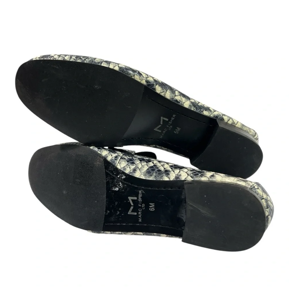 Marc Fisher ML Change 2 Leather Snake Print Loafer size 6 in Black/Grey